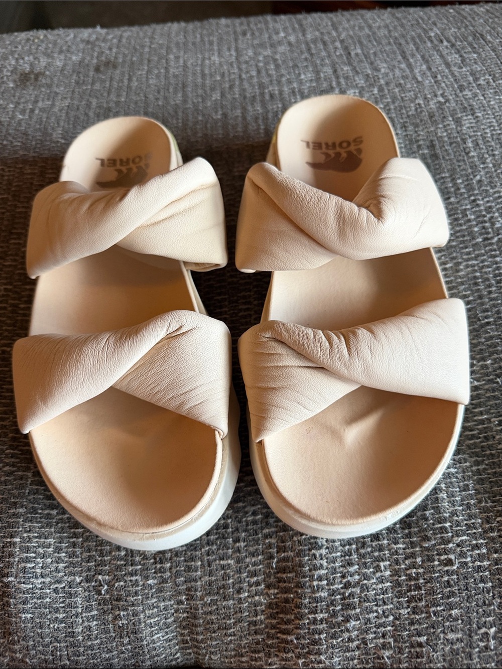 Sorel Women's Pale Cream Double Twisted Strap Slide Sandals
